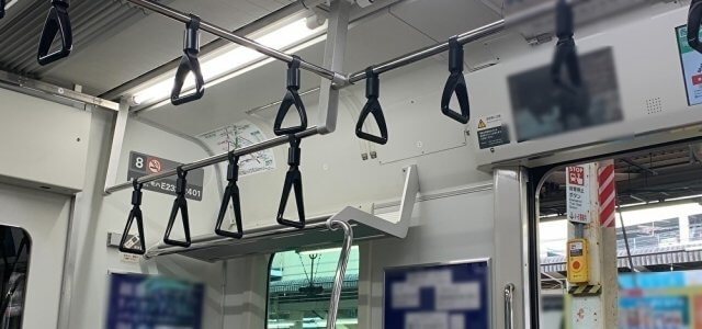 電車内ビジョン（デジタルサイネージ）