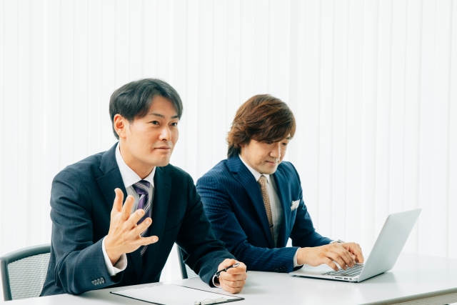 中途の採用代行サービスを比較！各社の強み、費用を紹介